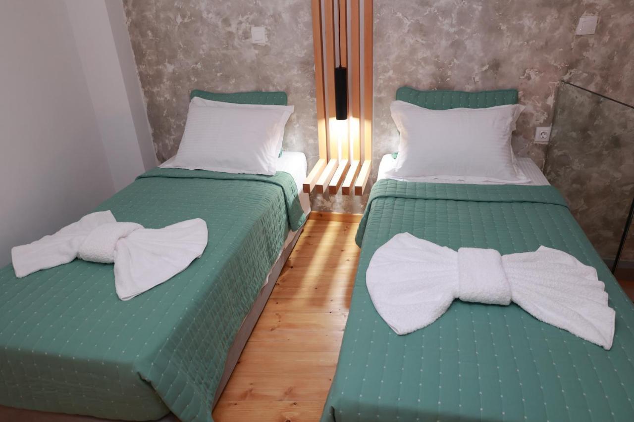 Cane'S Family Guest House Plomari Eksteriør bilde